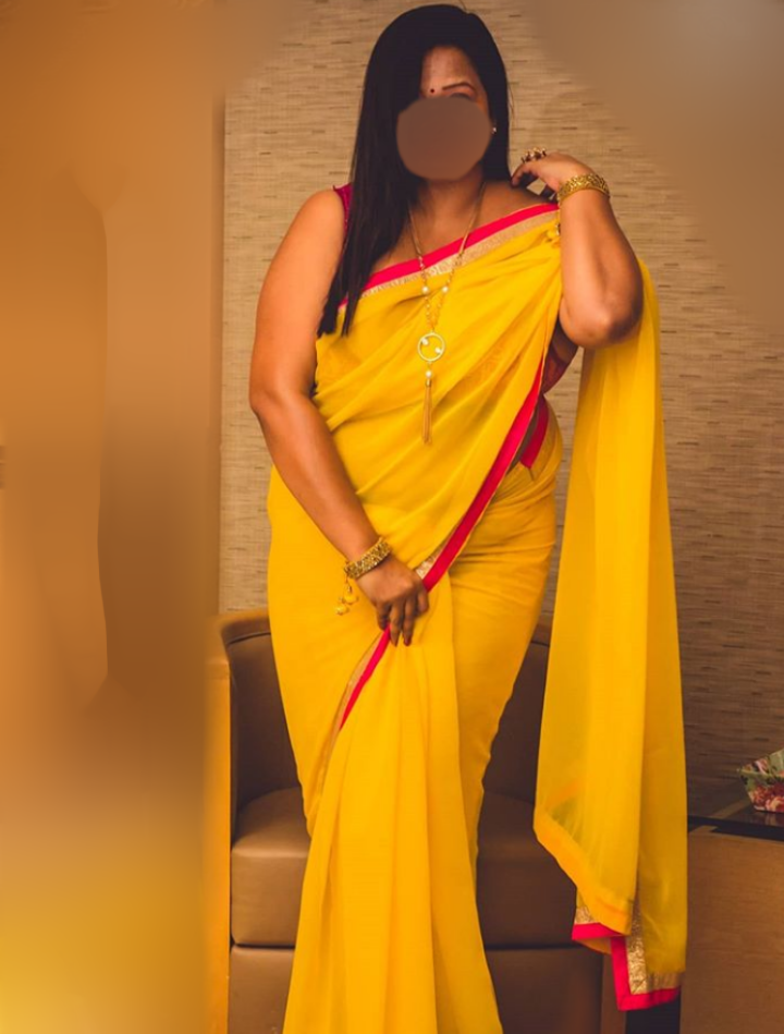 Indian Cam show Aunty